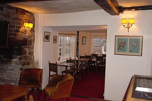 The Three Cocks Coaching Inn Glasbury Exterior photo